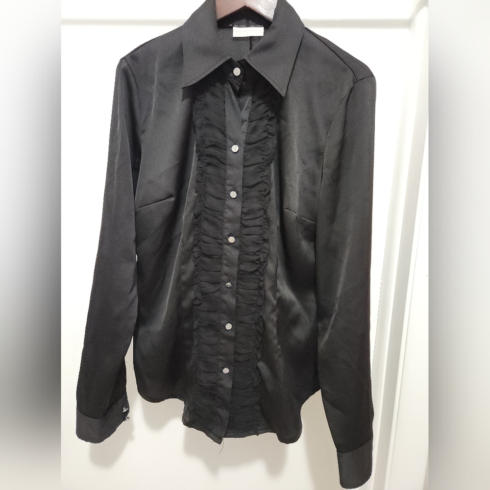 NY& Co. Black Ruffled Button-Up Shirt